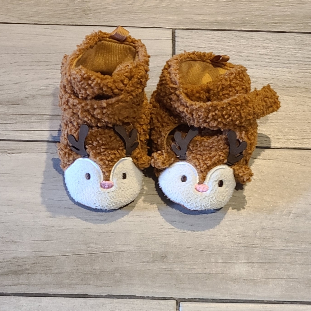 🍁Baby Fuzzy Reindeer Christmas slippers🪅